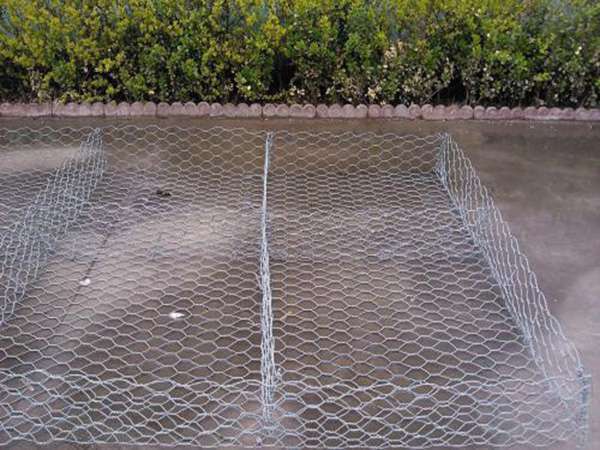 高尔凡雷诺护垫